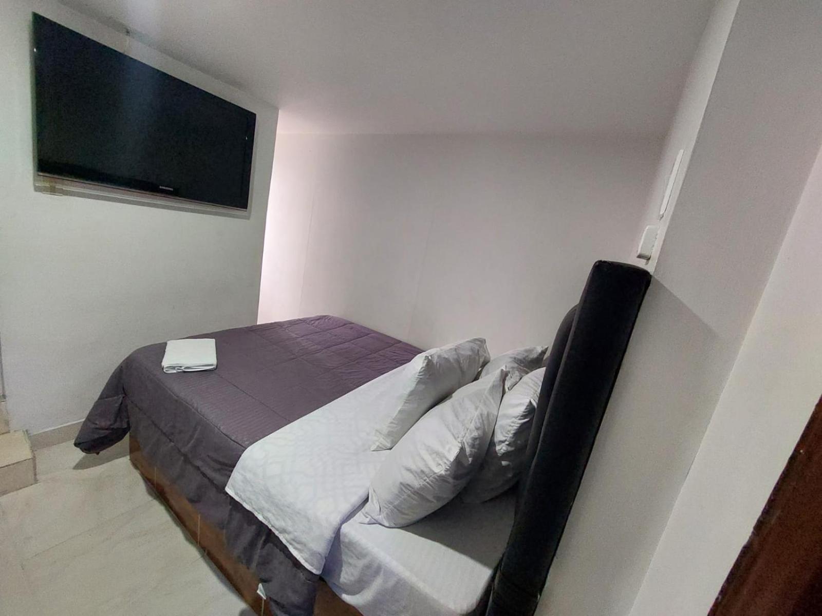 Hotel Punto 100