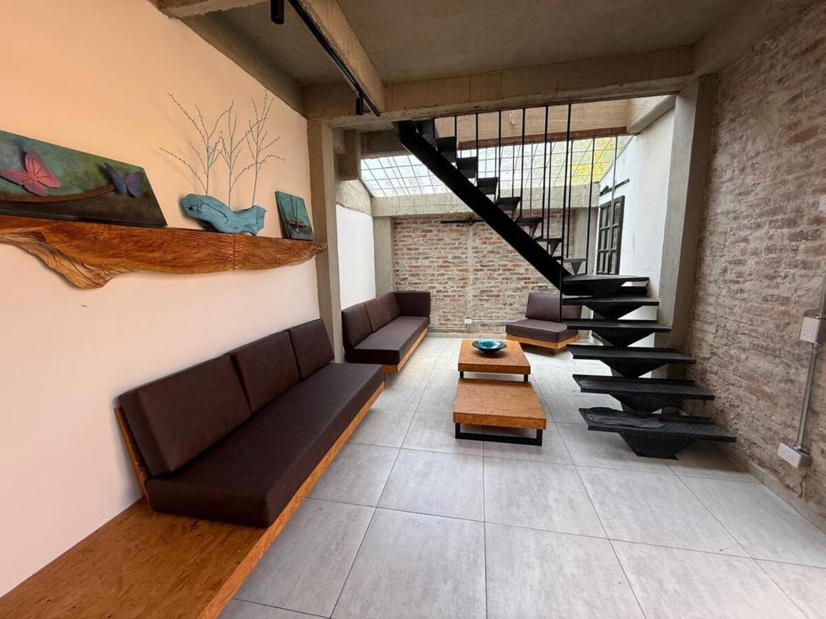 Trendy Artist Loft - Unique Chicago Style Apartamento