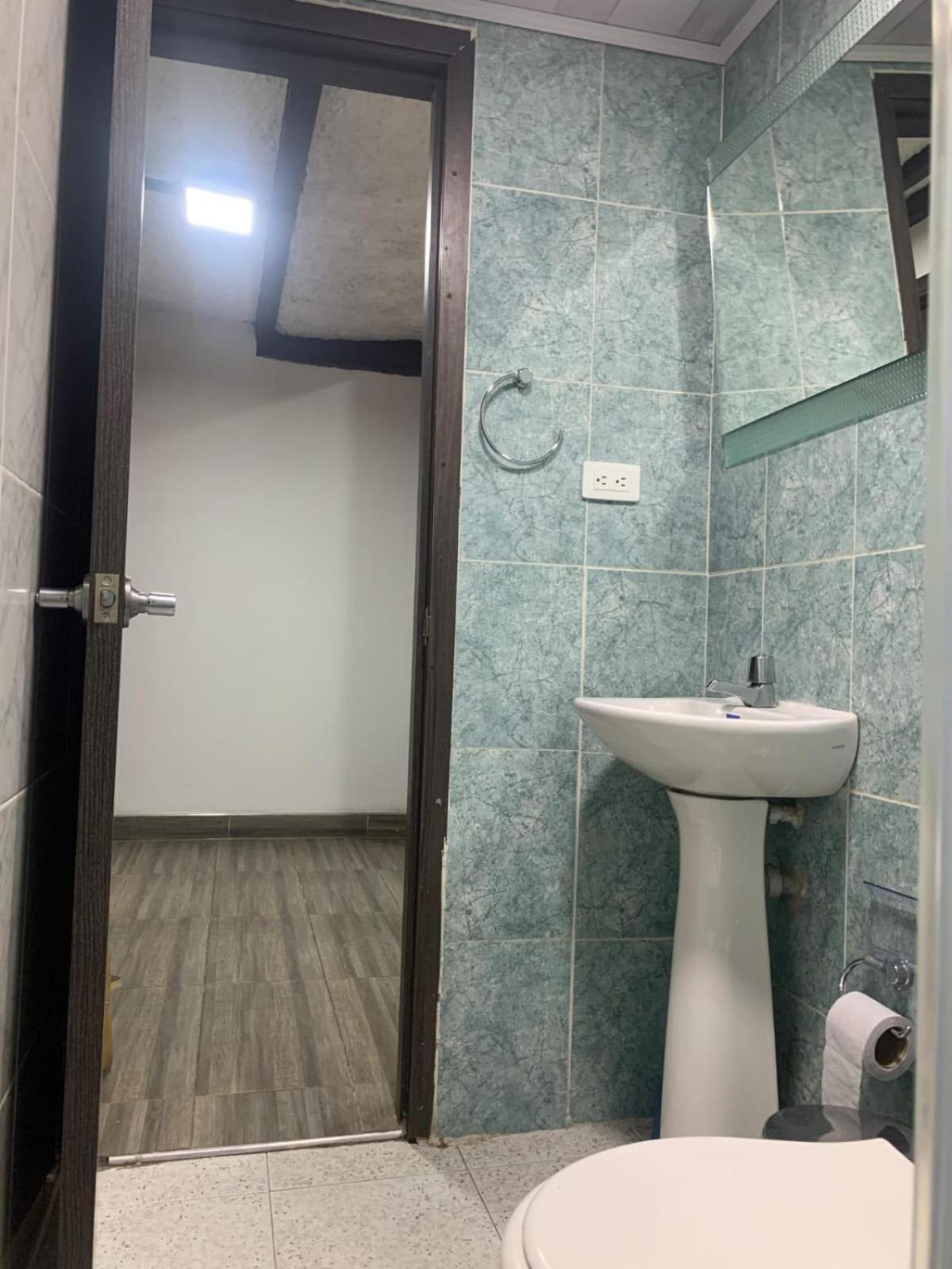 Casa Colonial La Esperanza-Min 3 Huespedes-Aeropuerto 5 Minutos Bogotá