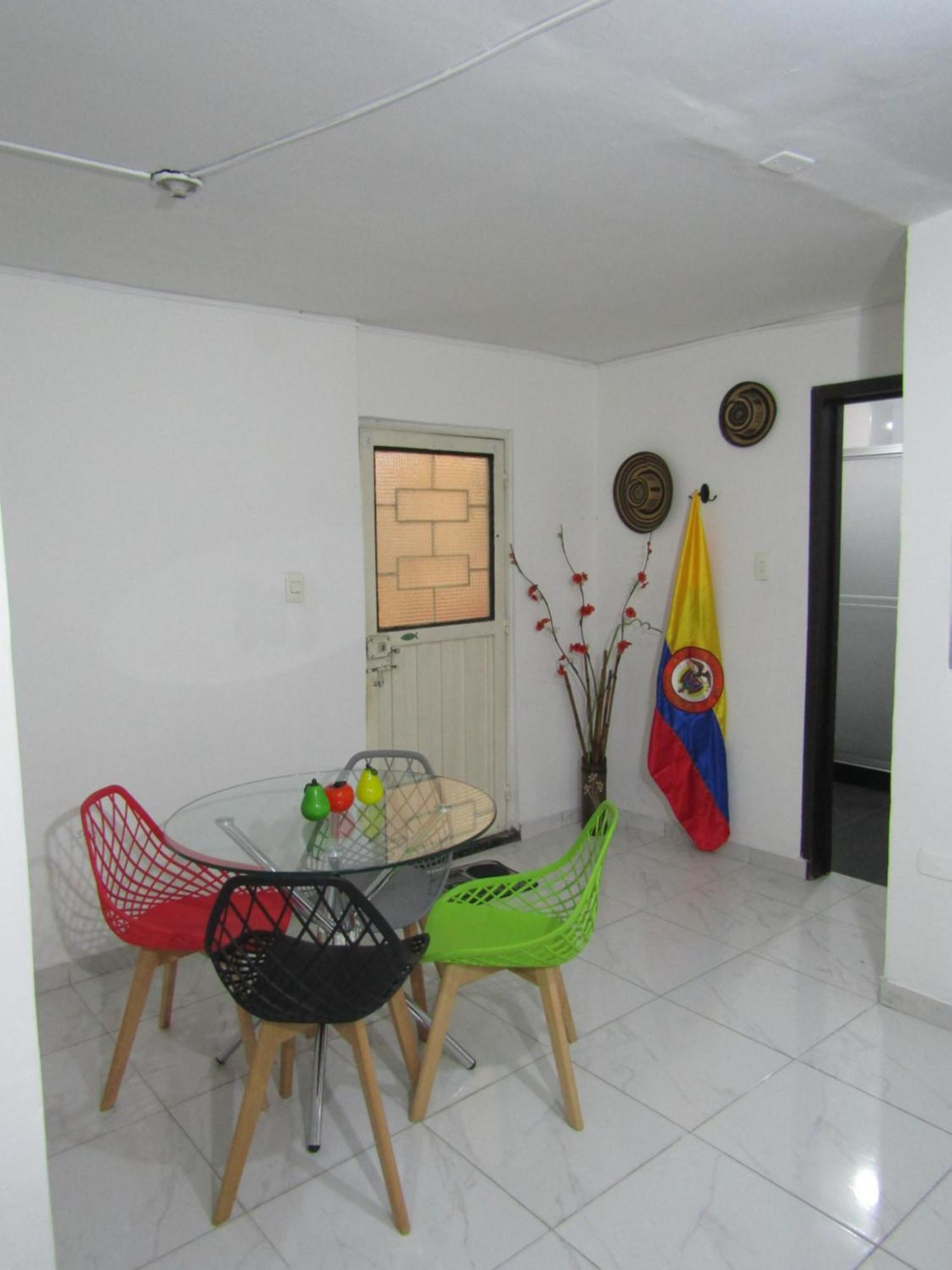 Pensión La Quinta Rent Short & Service *