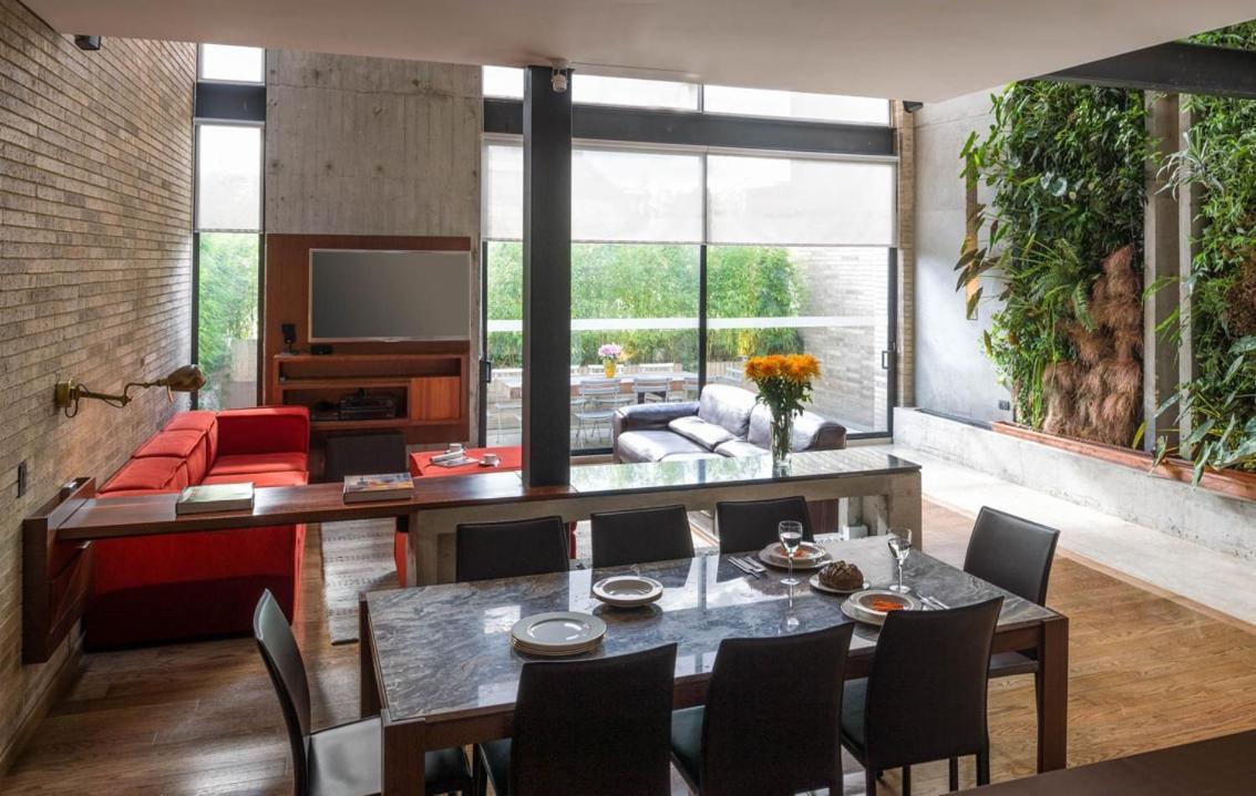 Magnificent Pent House In *