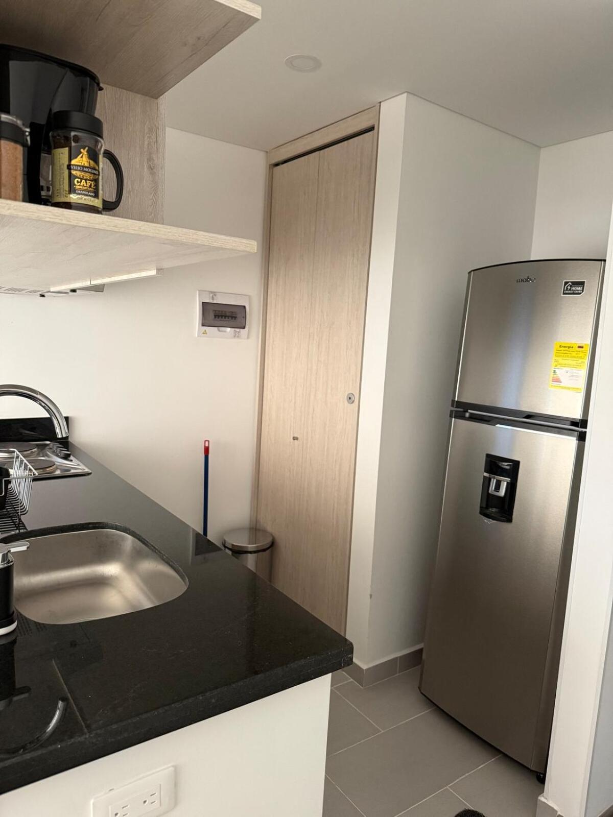 Moderno Cerca A Monserrate Apartamento