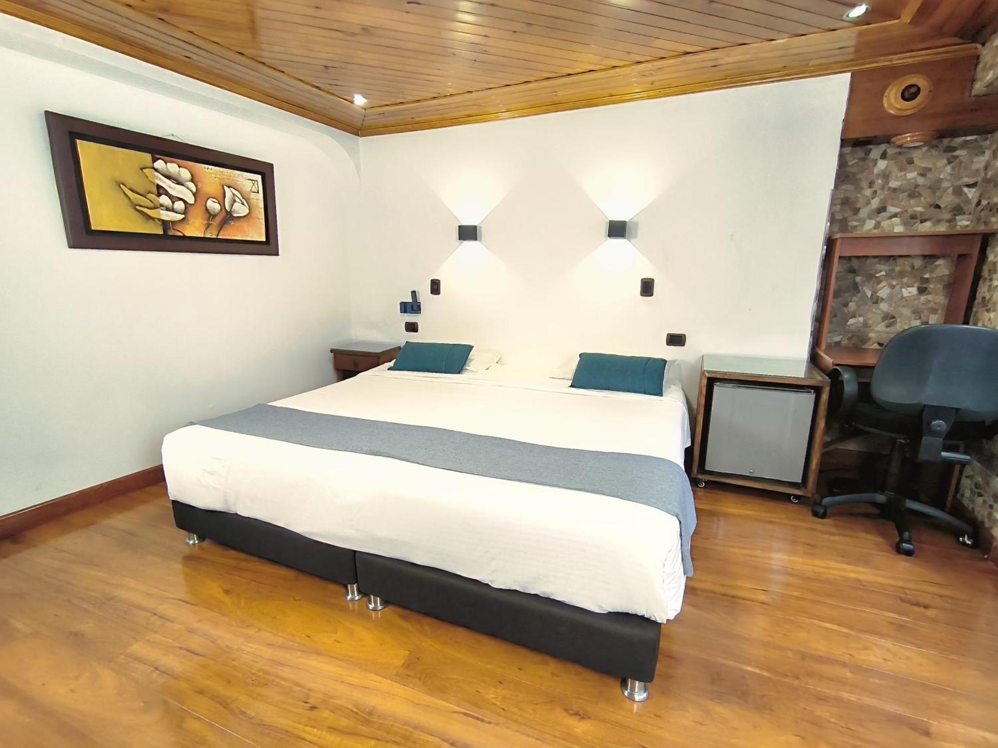 Casa Candilejas Hotel 2*