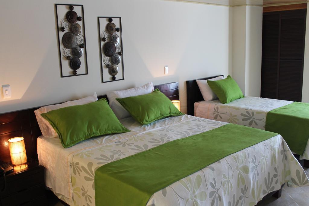 Santa Barbara Usaquen 3*