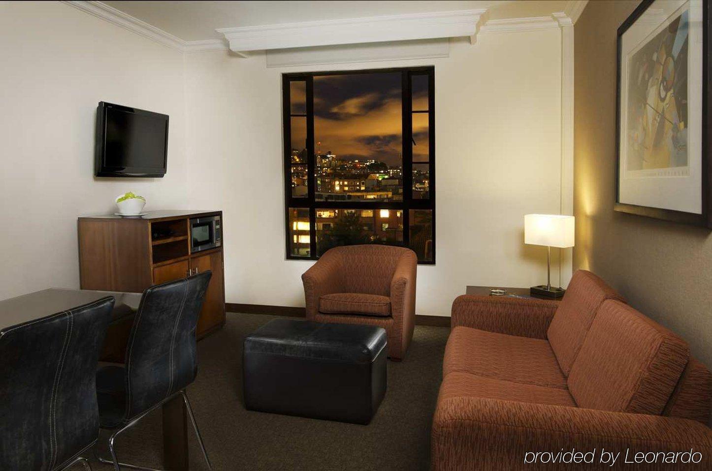 Embassy By Hilton - Rosales