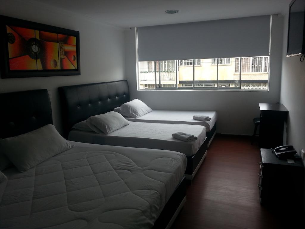 Hotel Feria Nova 2*