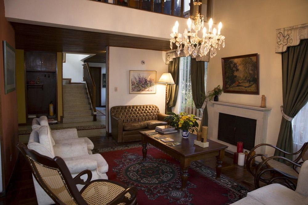 Hostal Real *