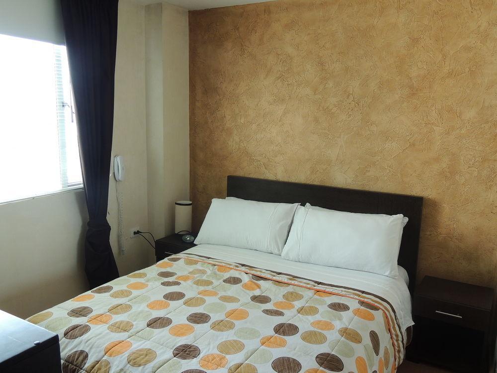 Hotel Titan & 3*