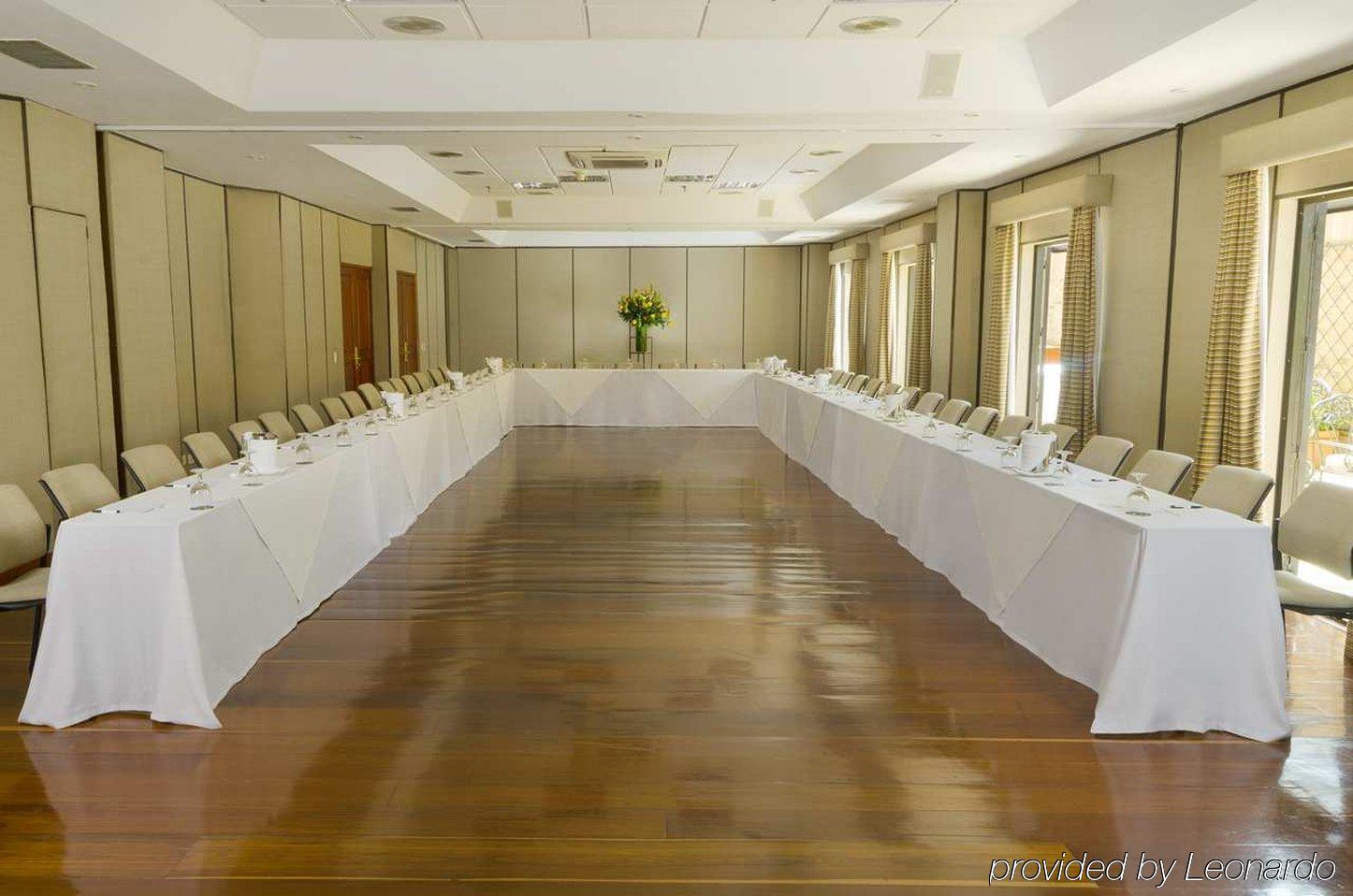 Embassy By Hilton - Rosales Hotel 5*
