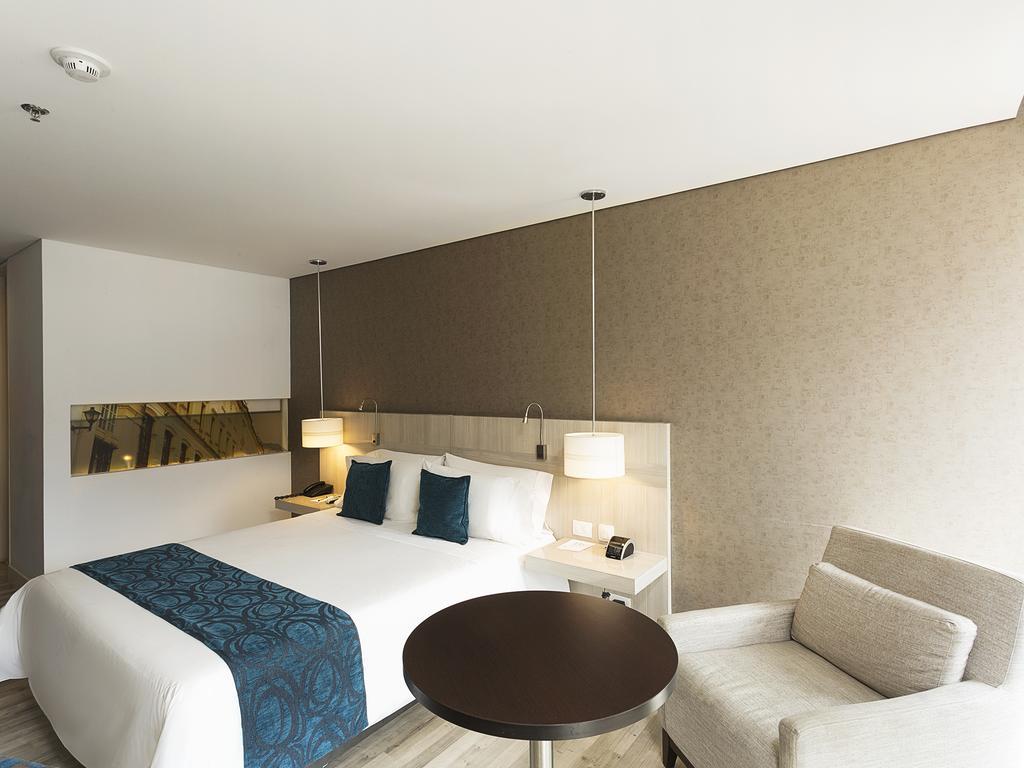 Hotel Bh Bicentenario 4*