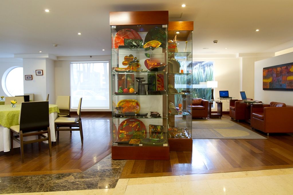 Nh Pavillon Royal Hotel 4*