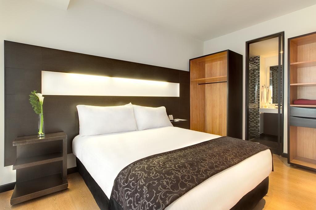 Hotel Continental Bluedoors