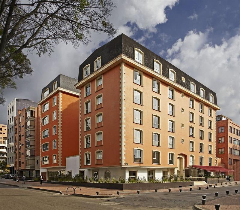 Hotel Nh Pavillon Royal 4*