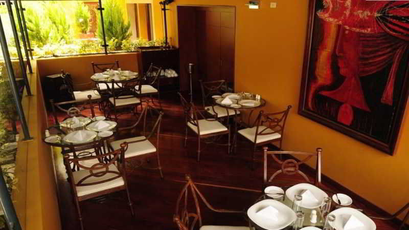 Emaus Hotel 3*