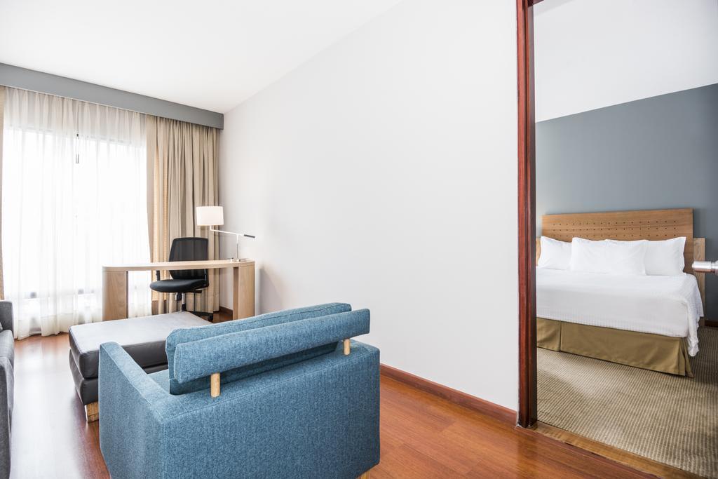 Doubletree By Hilton - Calle 100 Hotel