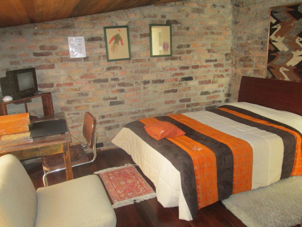 Casa Rustica Inn 2*