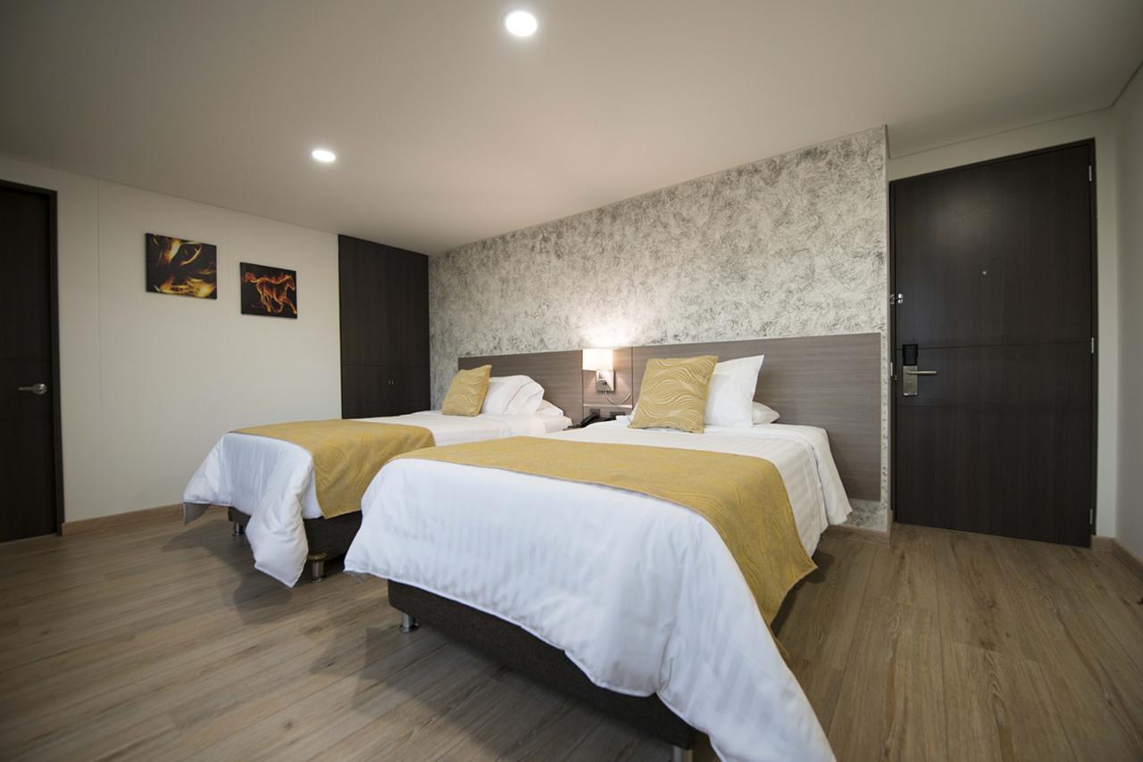 Hotel Grand Plaza Corferias 4*