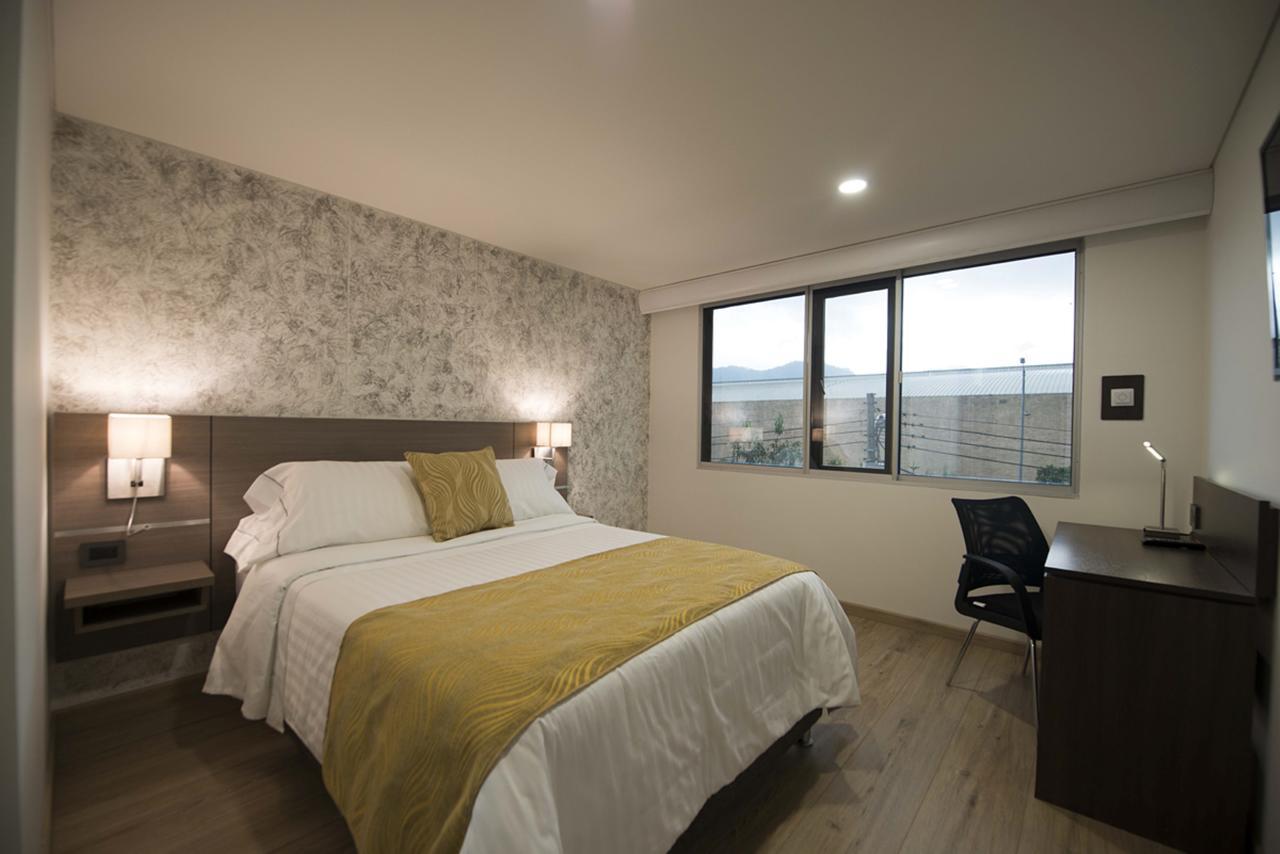 Grand Plaza Corferias 4*