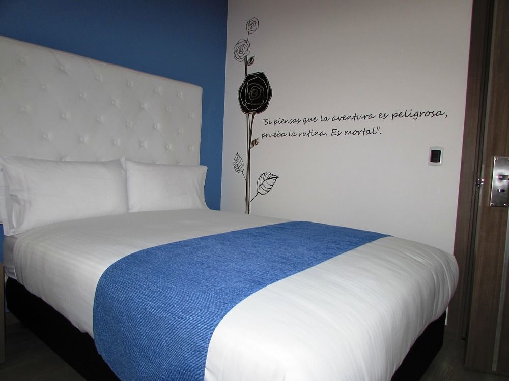 Hotel Aw Plaza Miranda