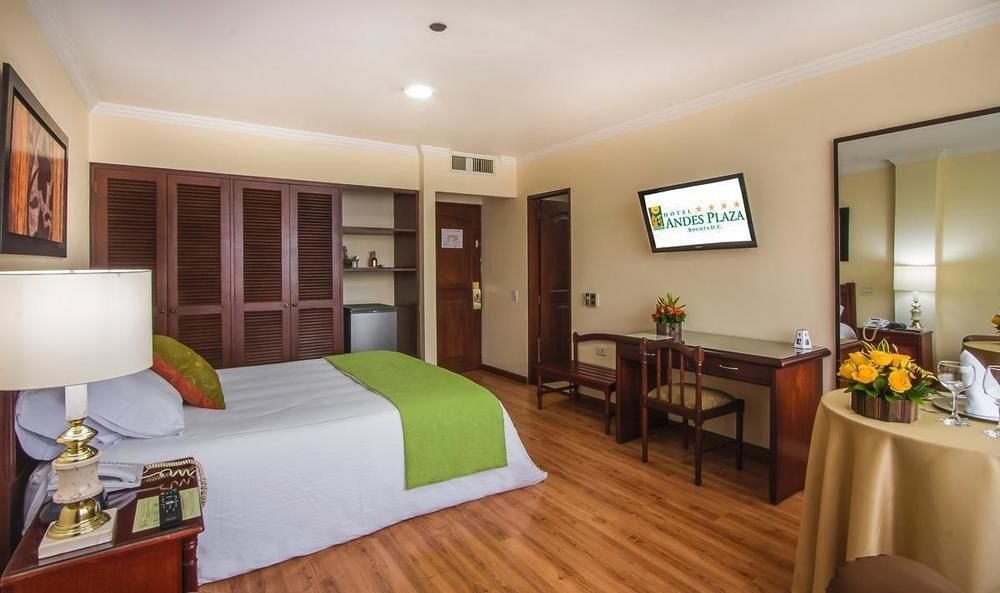 Andes Plaza Hotel 4*