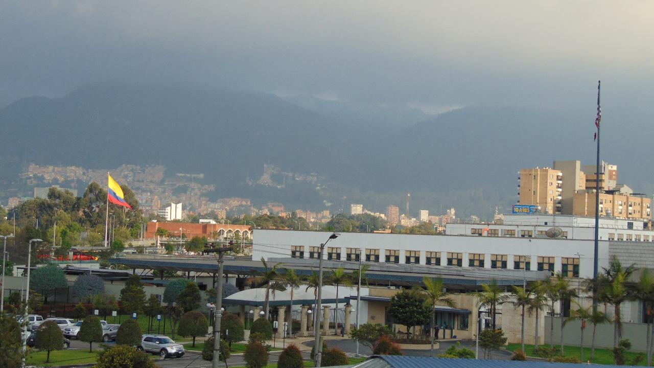 Embajada 3*