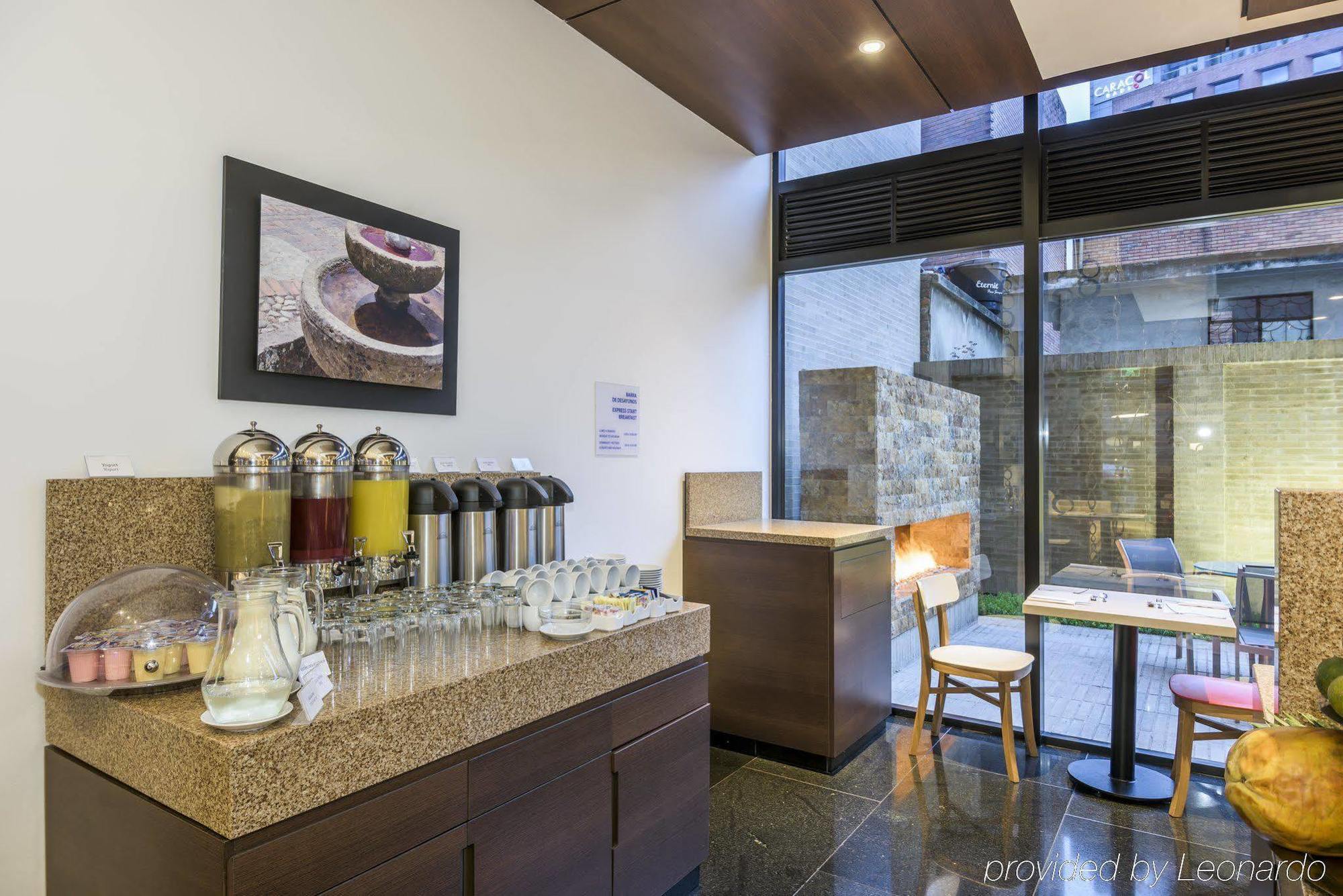 Hotel Express&suites Zona Financiera, An Ihg