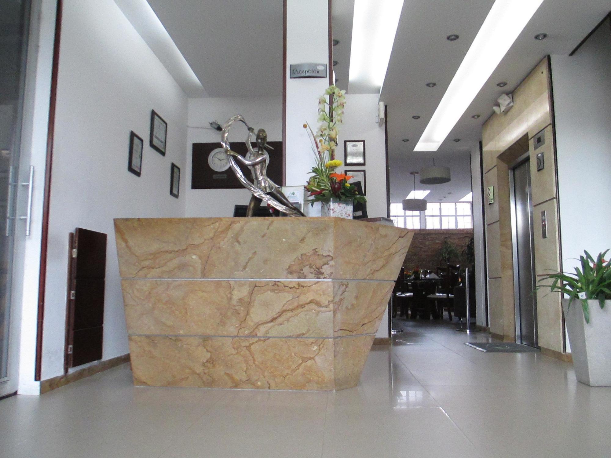 Platinum Hotel 4*