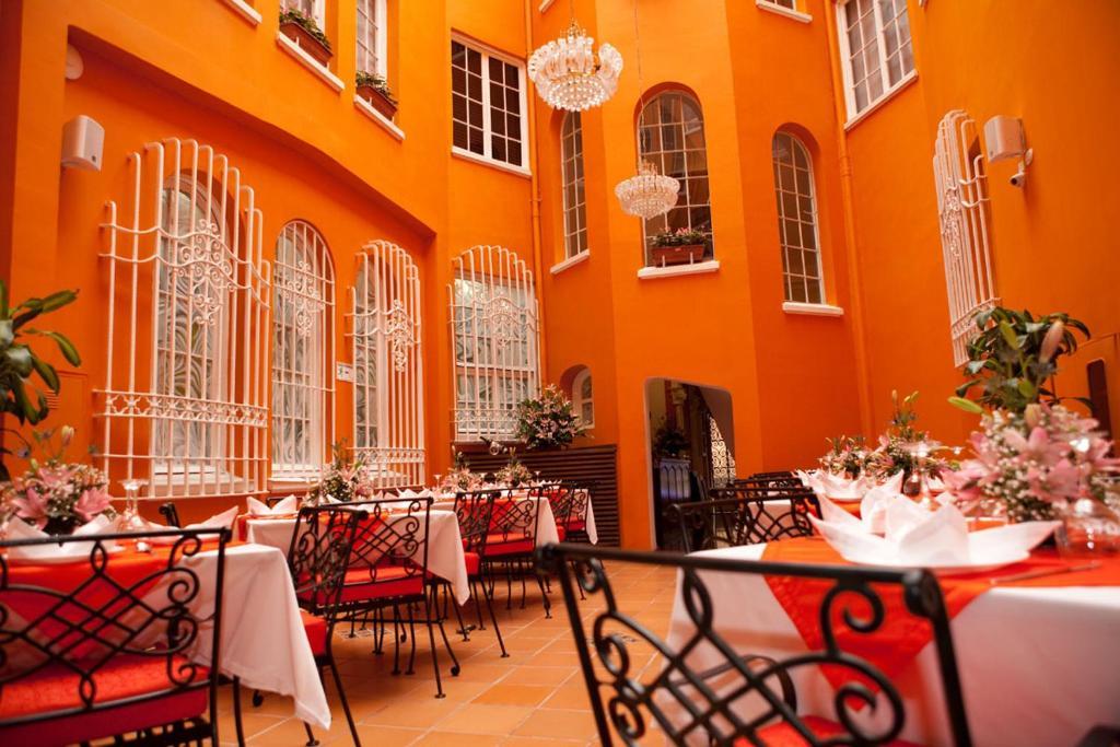 Ambar Hotel