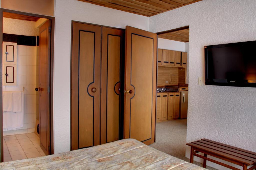 Real 85 Apartahotel
