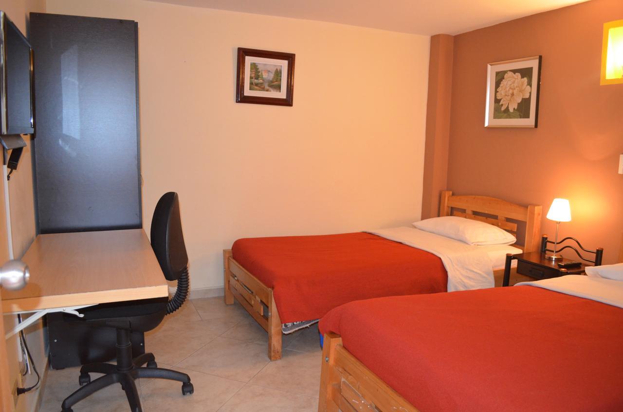 Hostal La Candelaria *