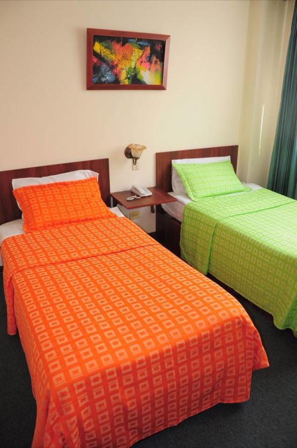 Hotel Del Duque Ds