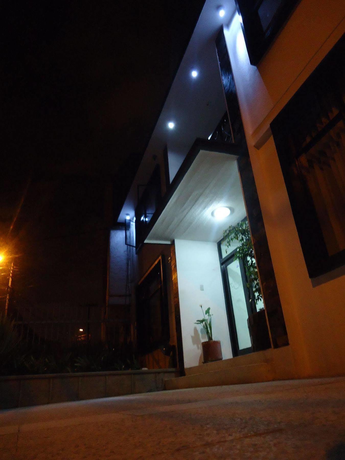 House A 5 Min De La Embajada Americana Hotel