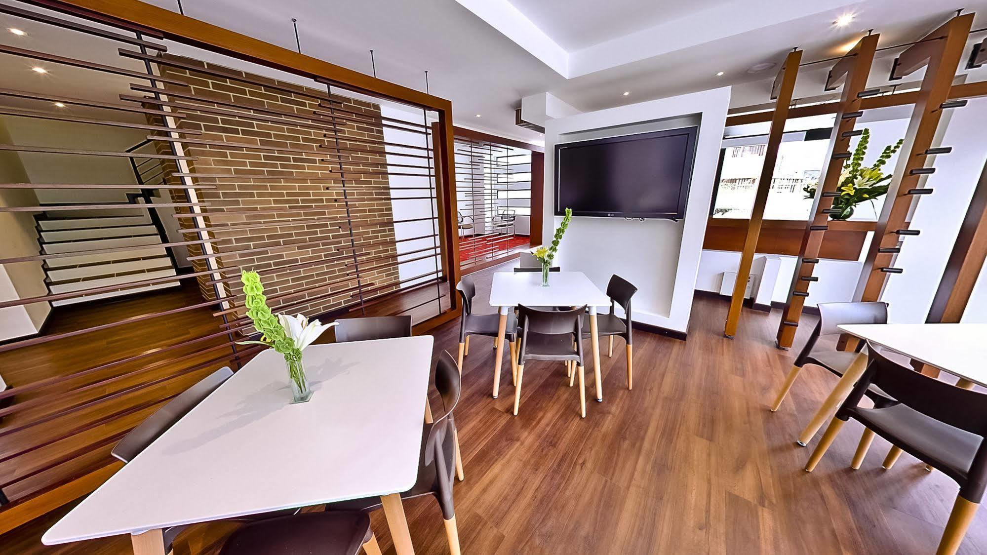 Az 4* Bogotá