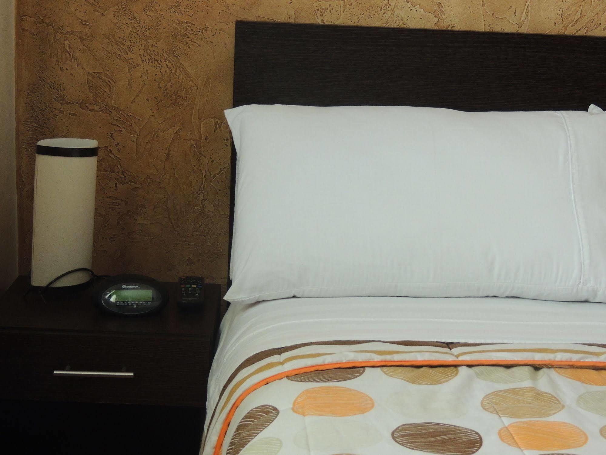 Titan & Hotel 3*
