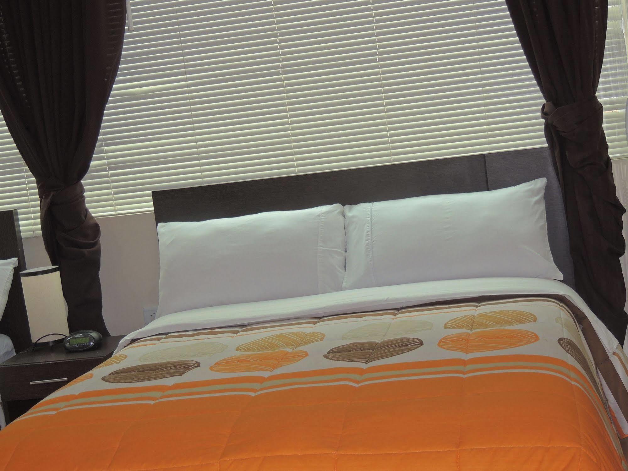 Hotel Titan & Bogotá