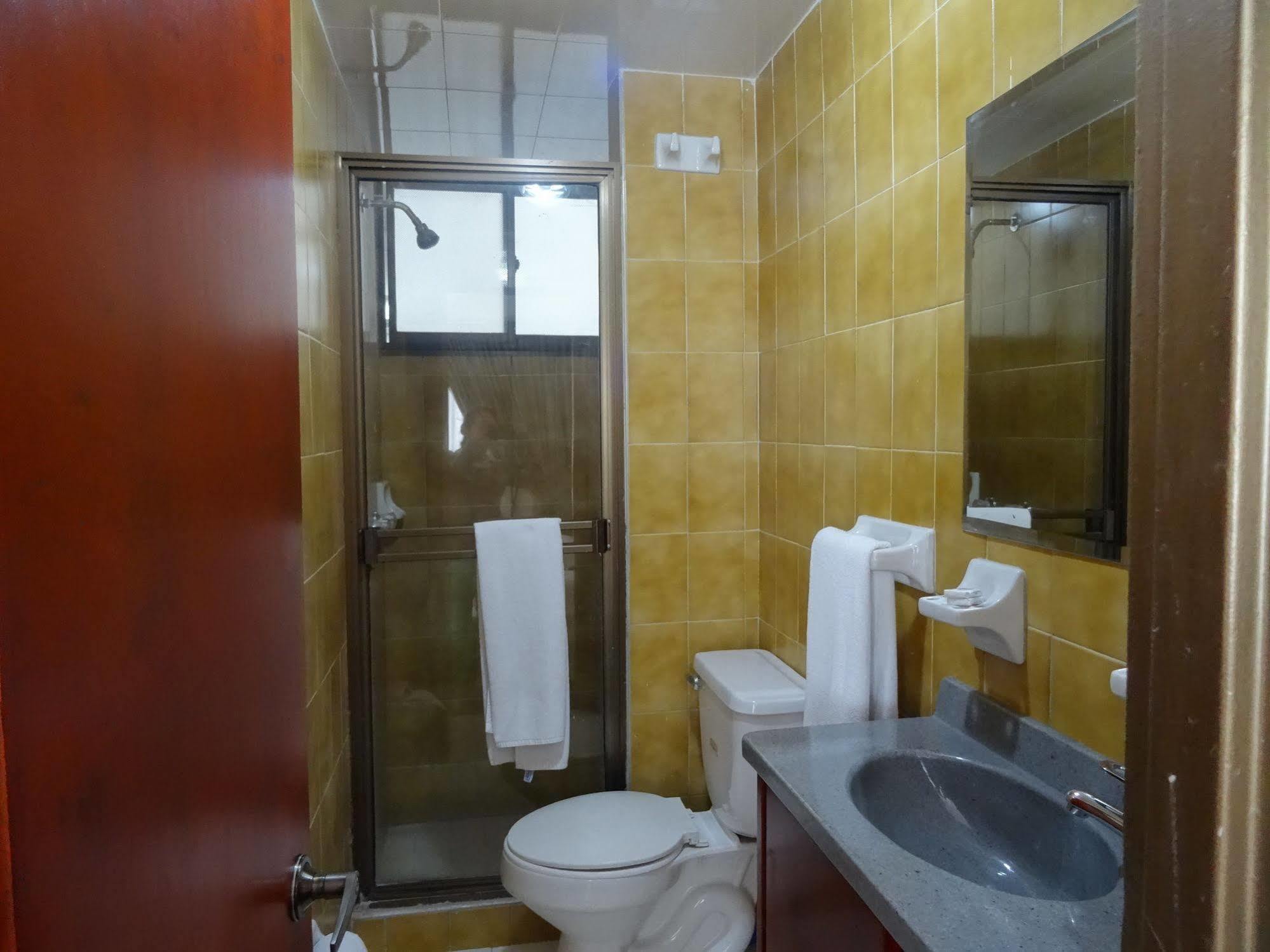 Apartahotel Galerías 2*