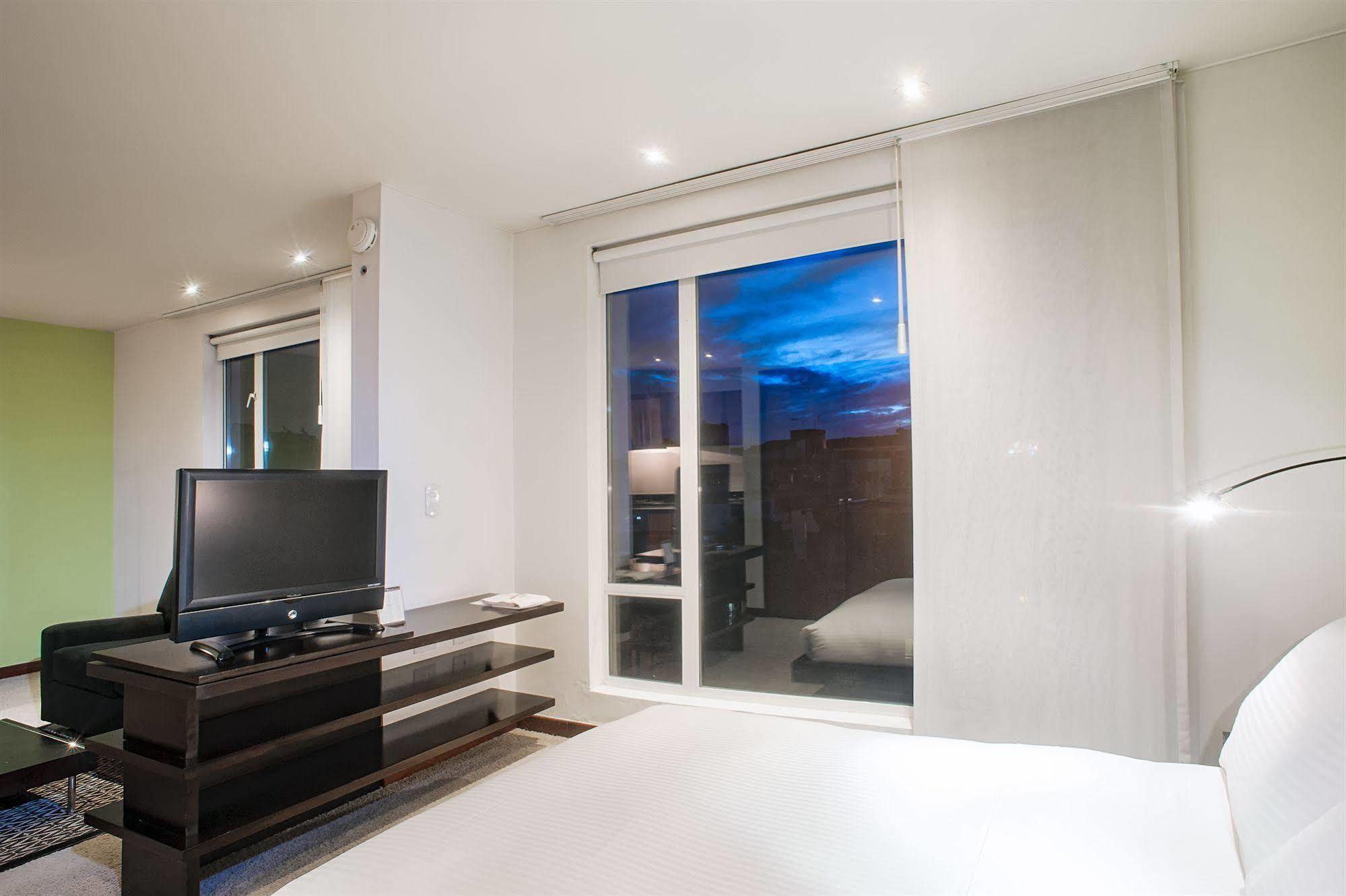 Richmond Hotel 4*