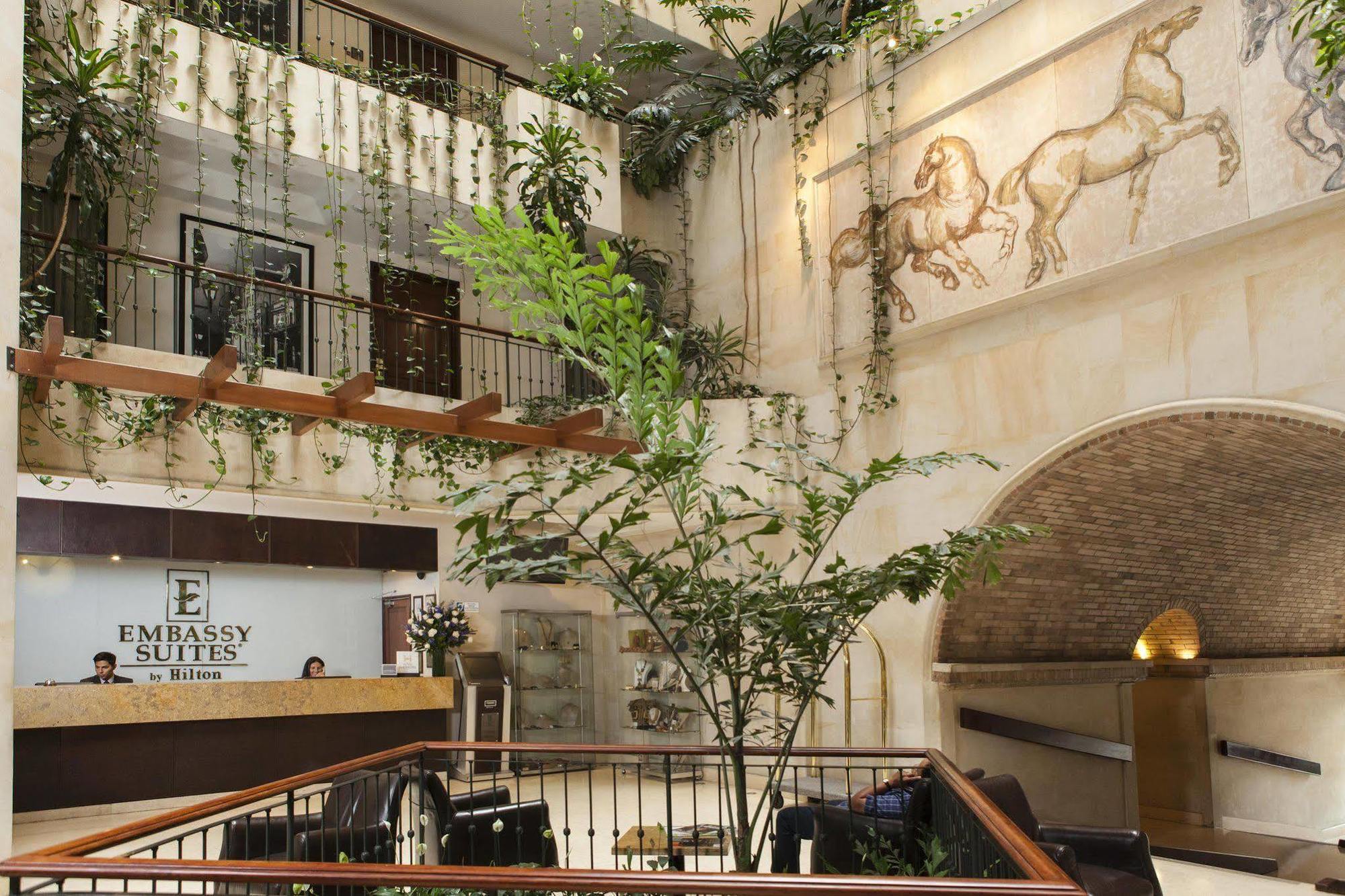Hotel Embassy By Hilton - Rosales