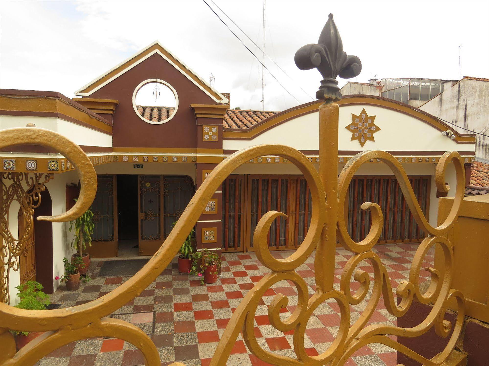 Indian Palace Boutique Hotel 4*