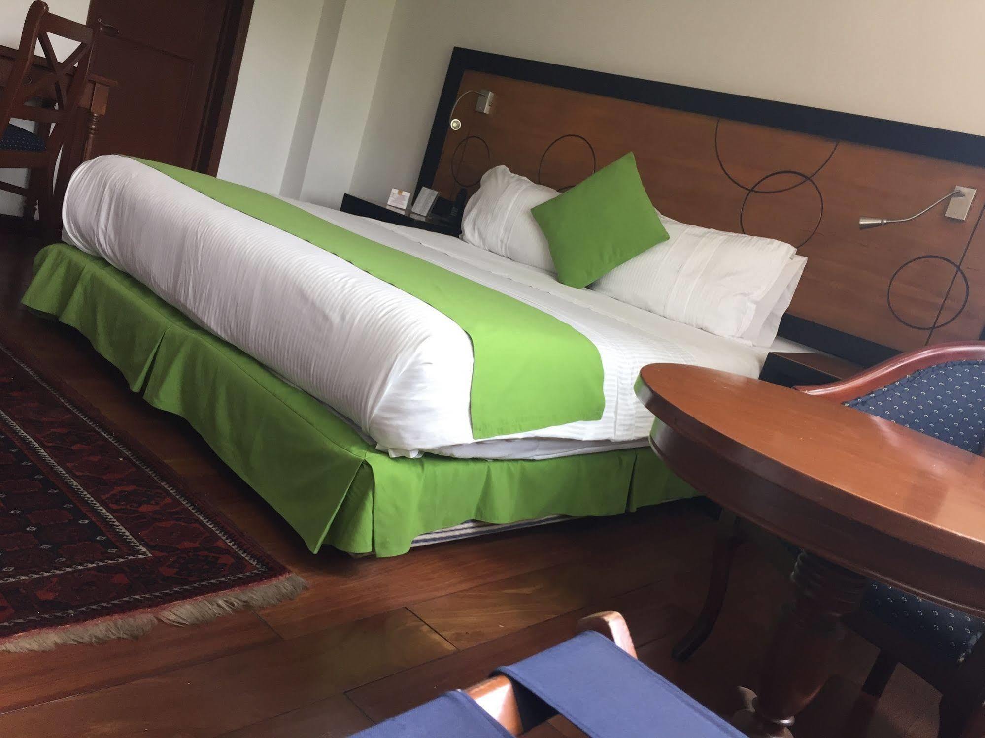 Hotel Emaus 3*