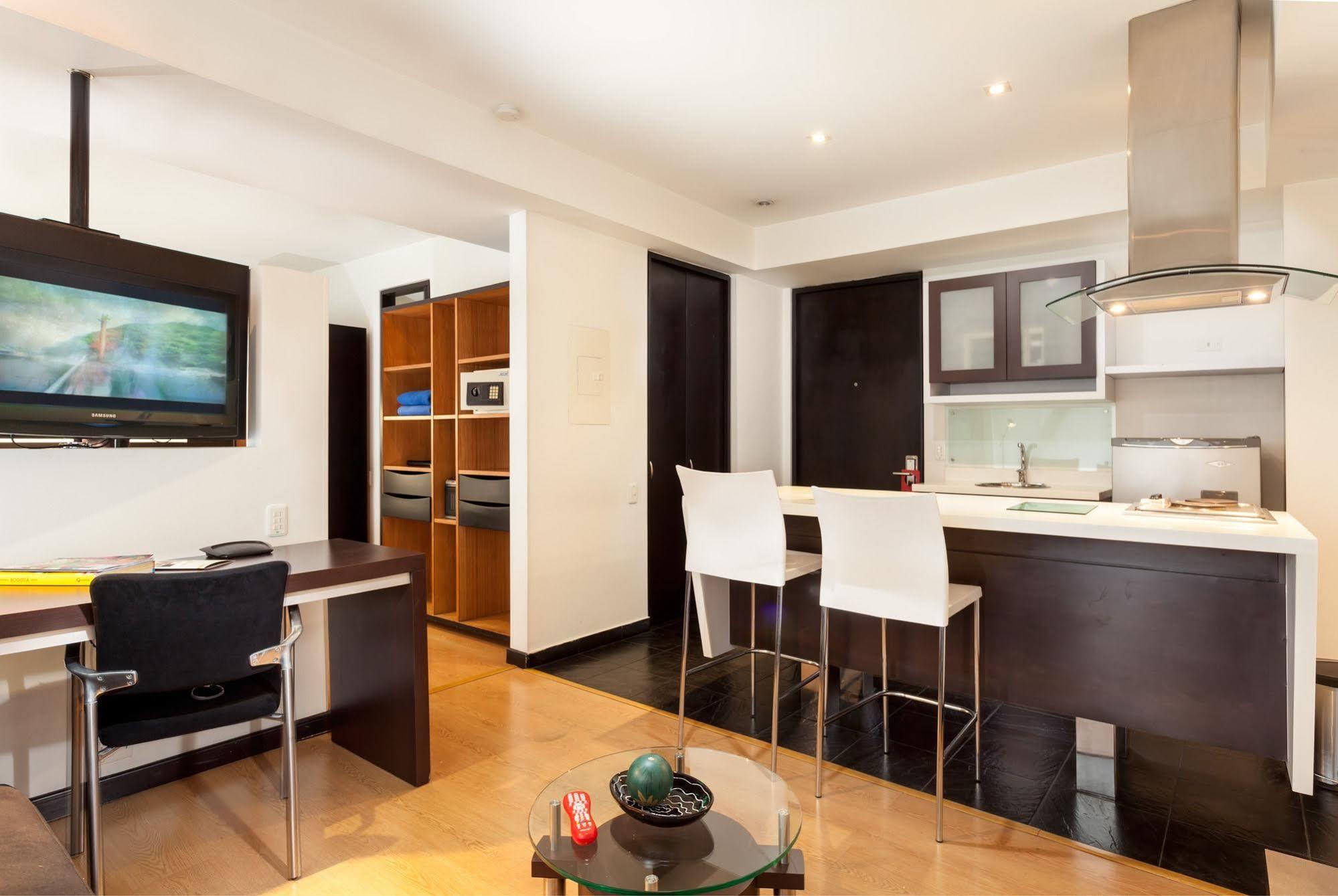 Continental Bluedoors Hotel 4*