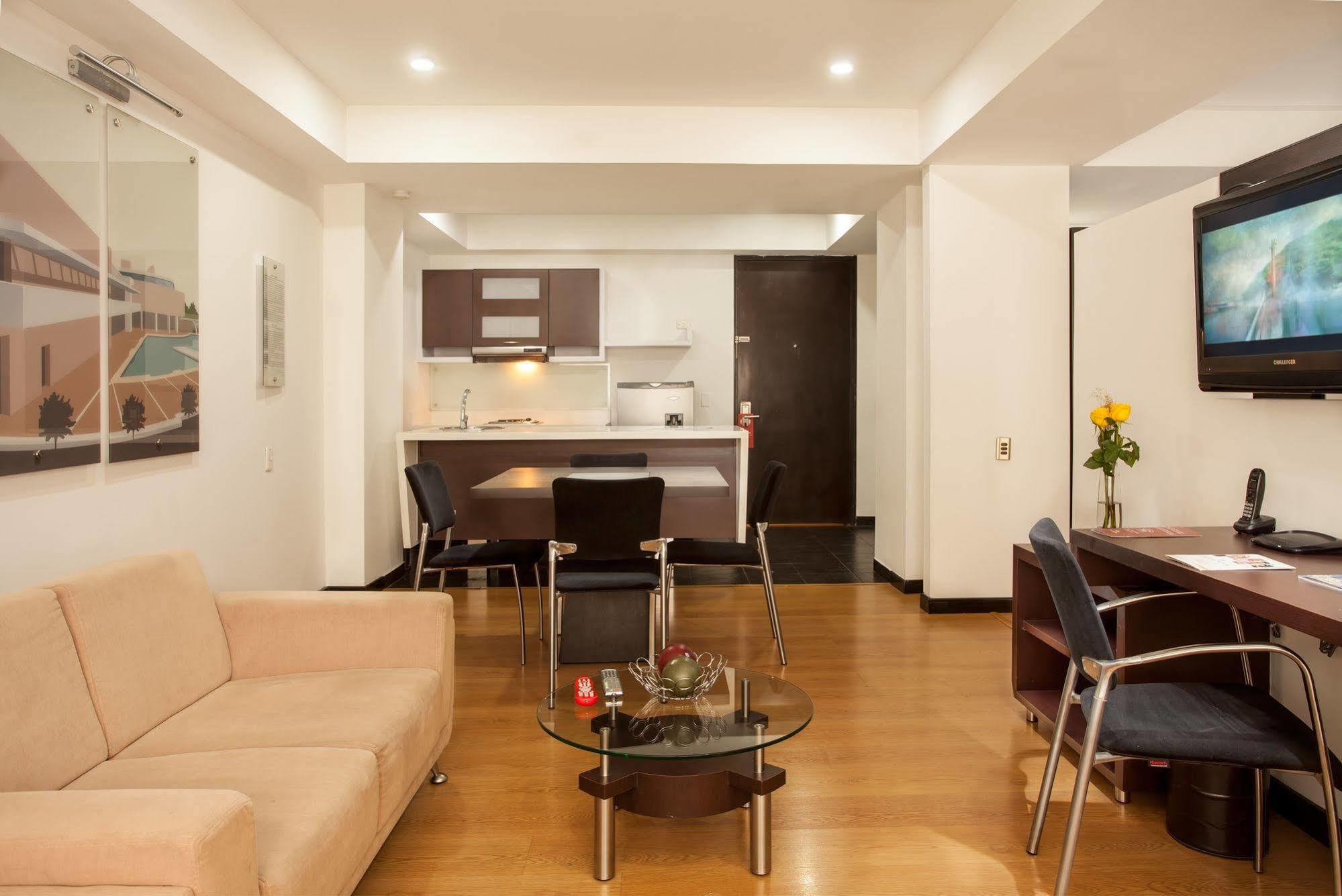 Continental Bluedoors Hotel 4*