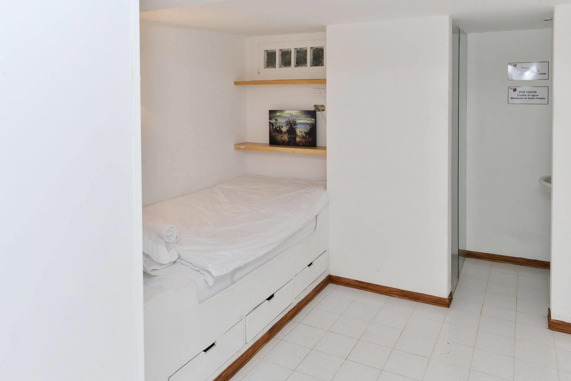 Mi Llave Hostels Pensión