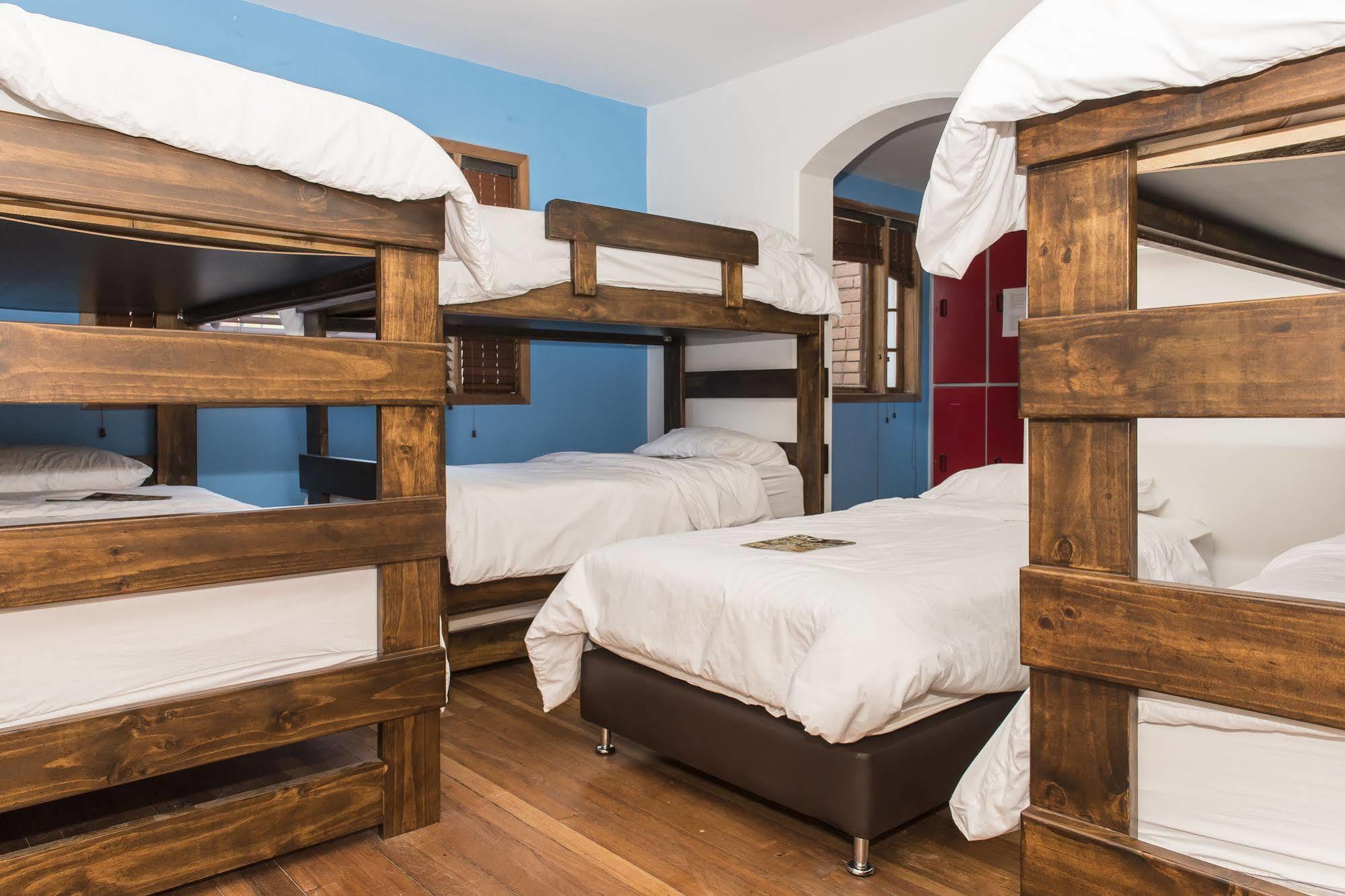 Pensión Mi Llave Hostels 2*