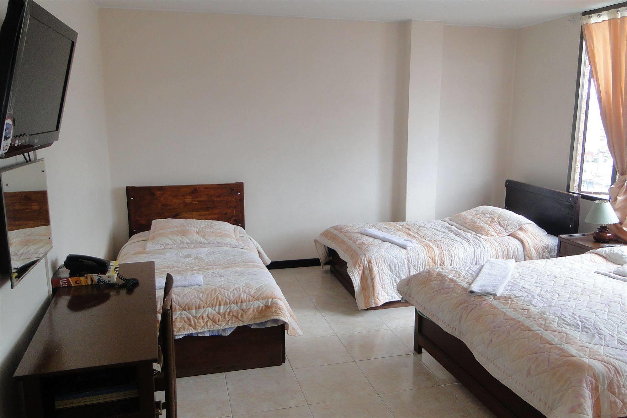 Hotel Abc 7 Avenida 2*