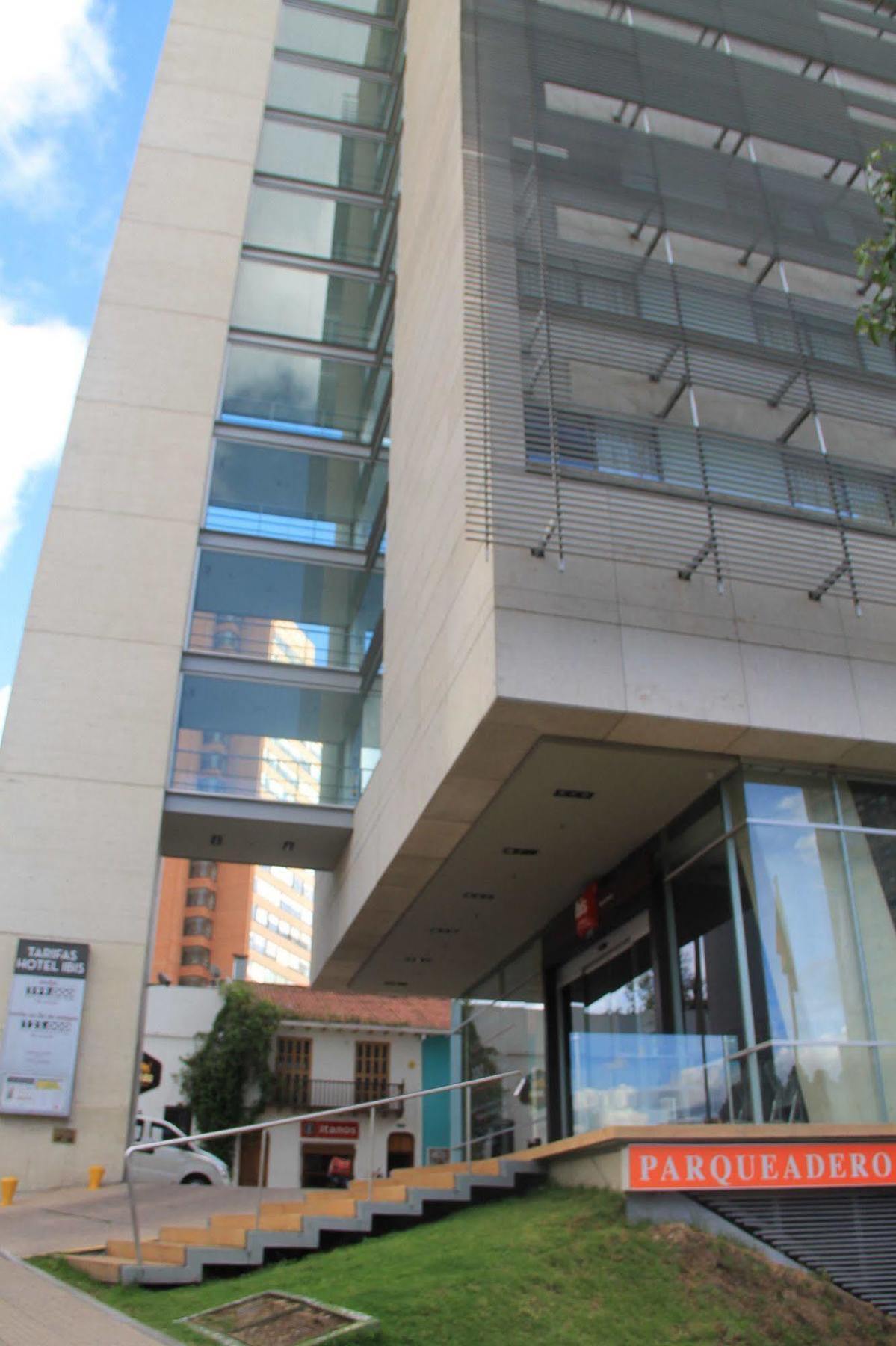 Ibis Museo 3*