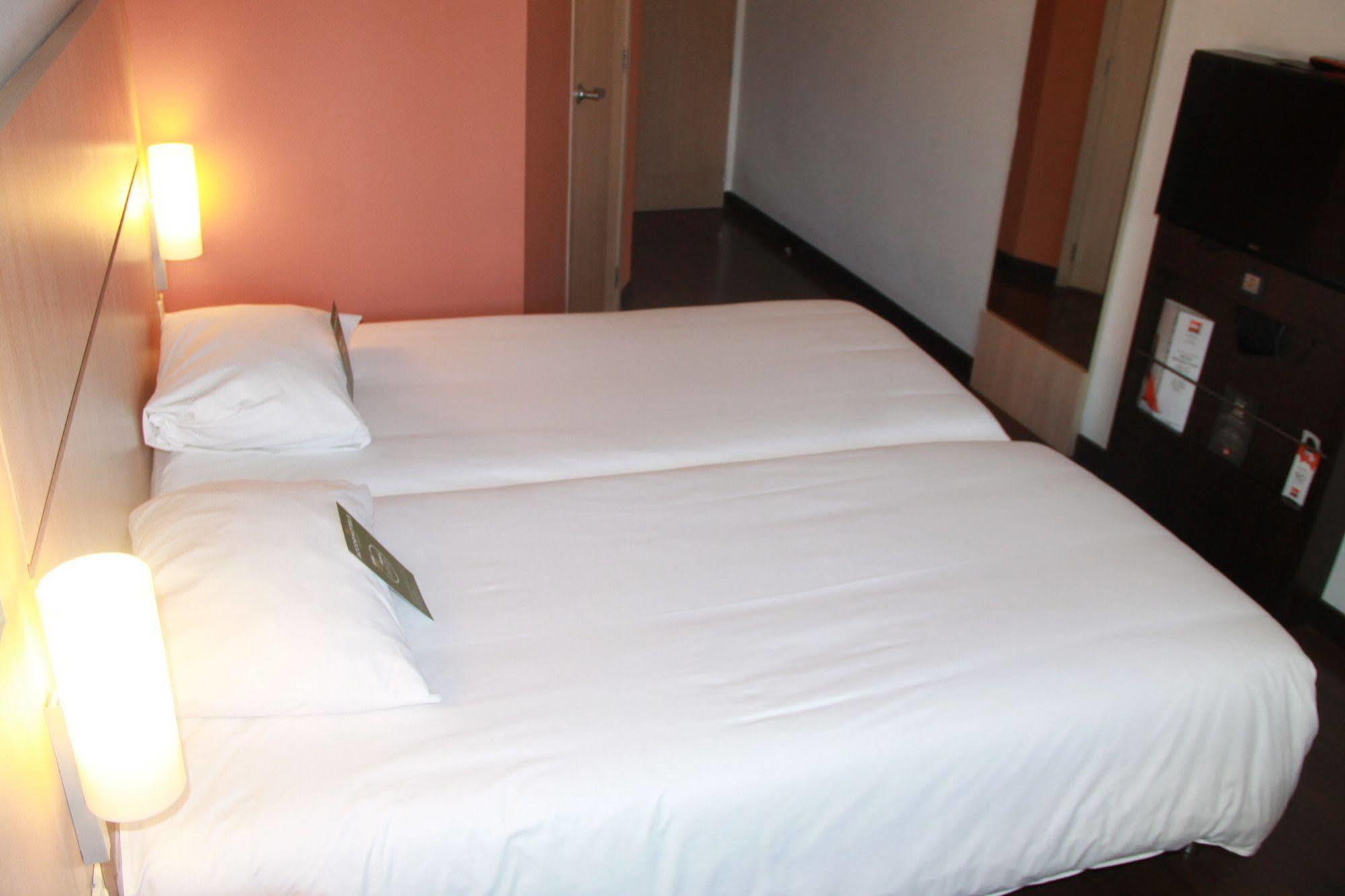 Hotel Ibis Museo 3*