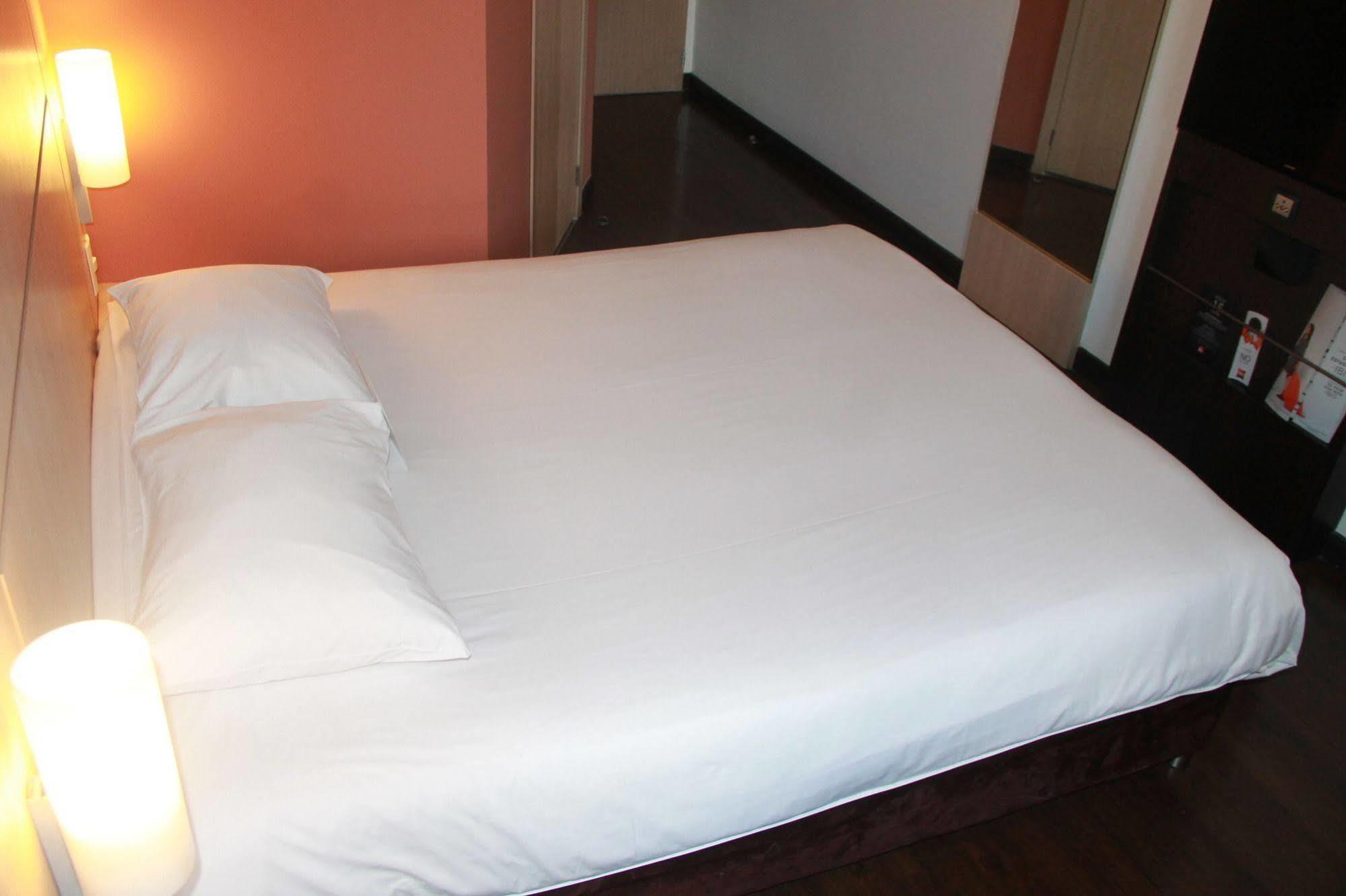 Ibis Museo Hotel 3*