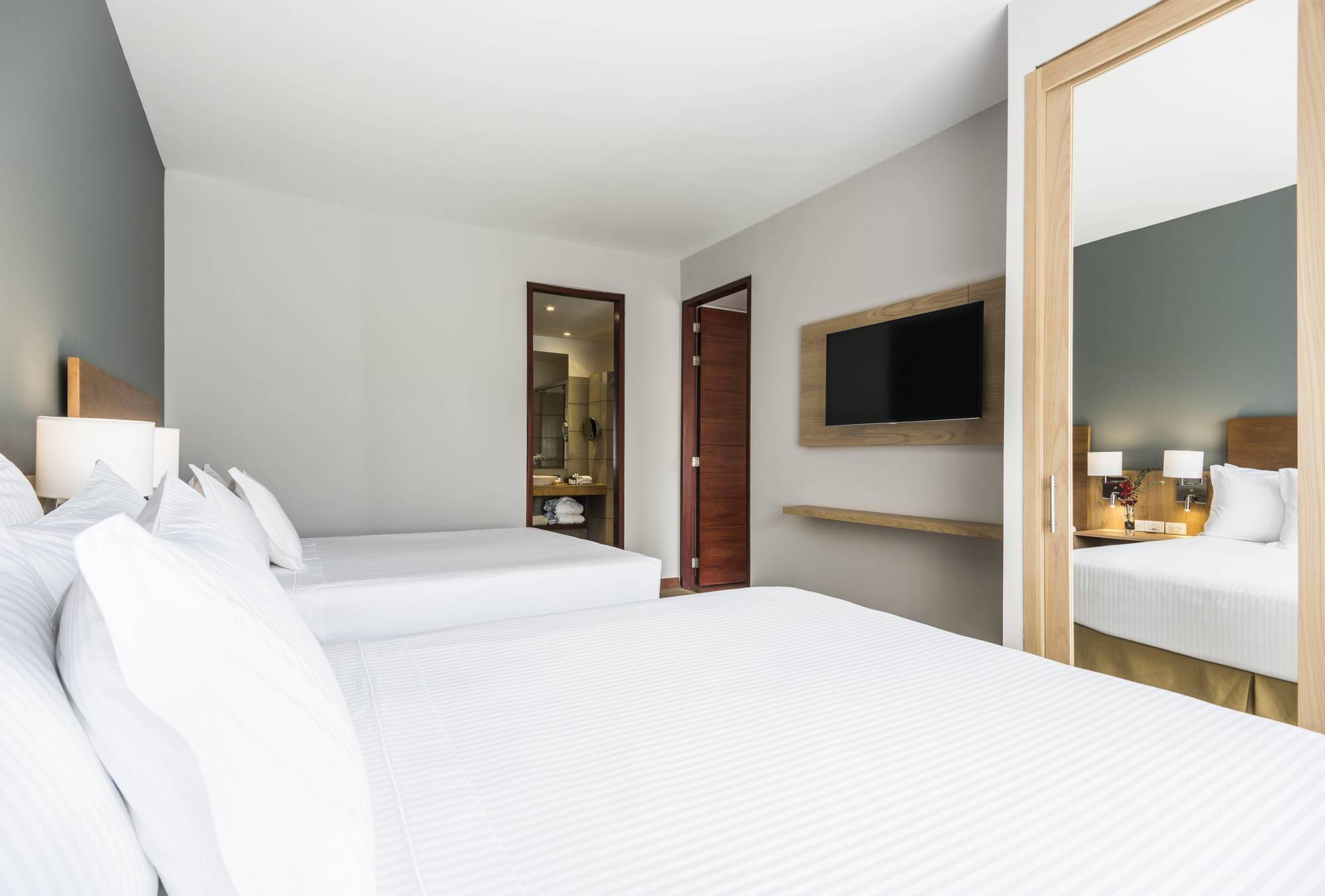 Doubletree By Hilton - Calle 100 Hotel