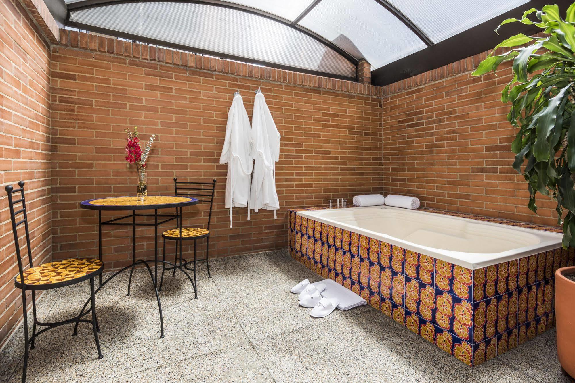 Doubletree By Hilton - Calle 100 4*